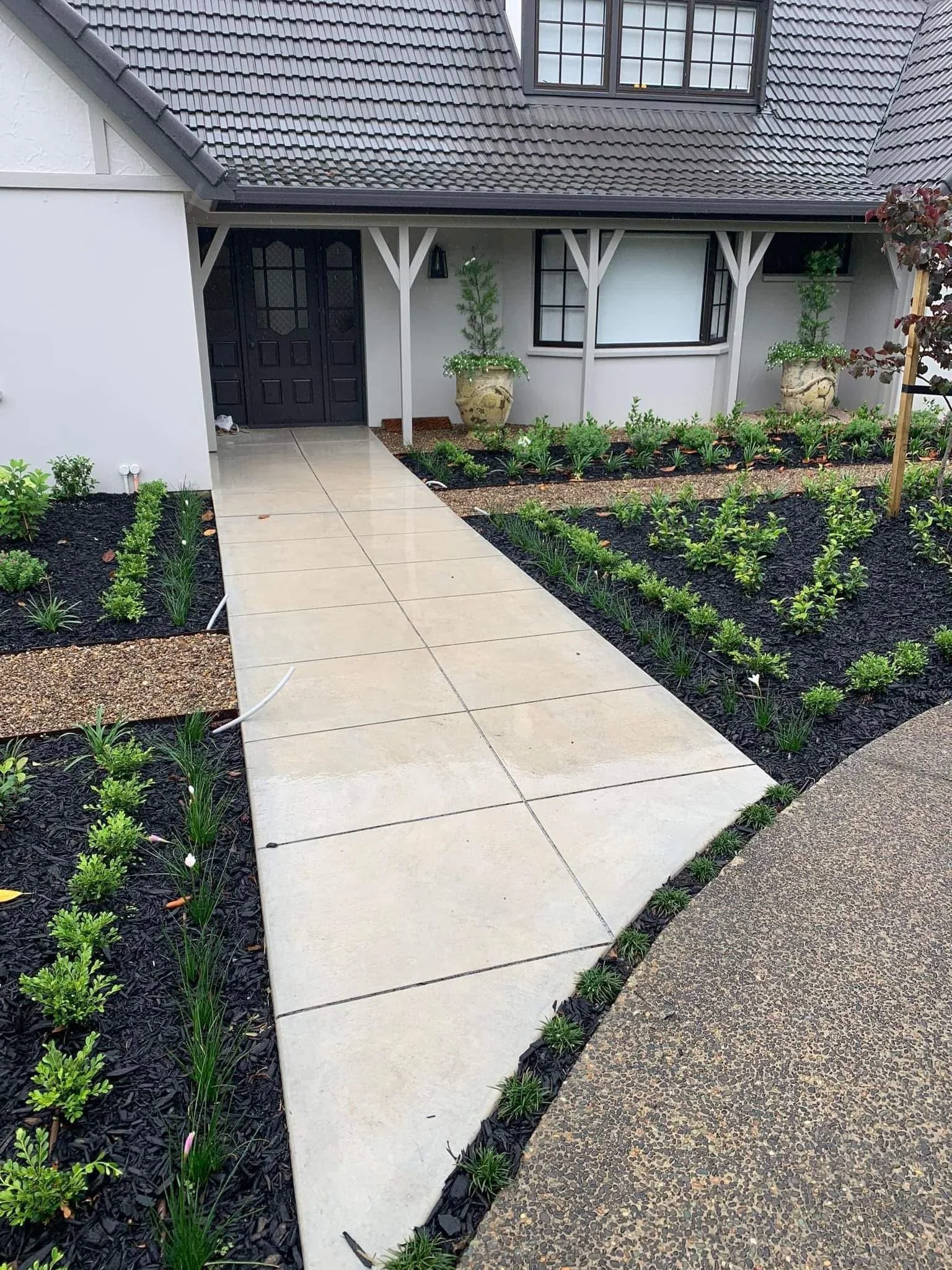 Decorative patterns cut into concrete surface